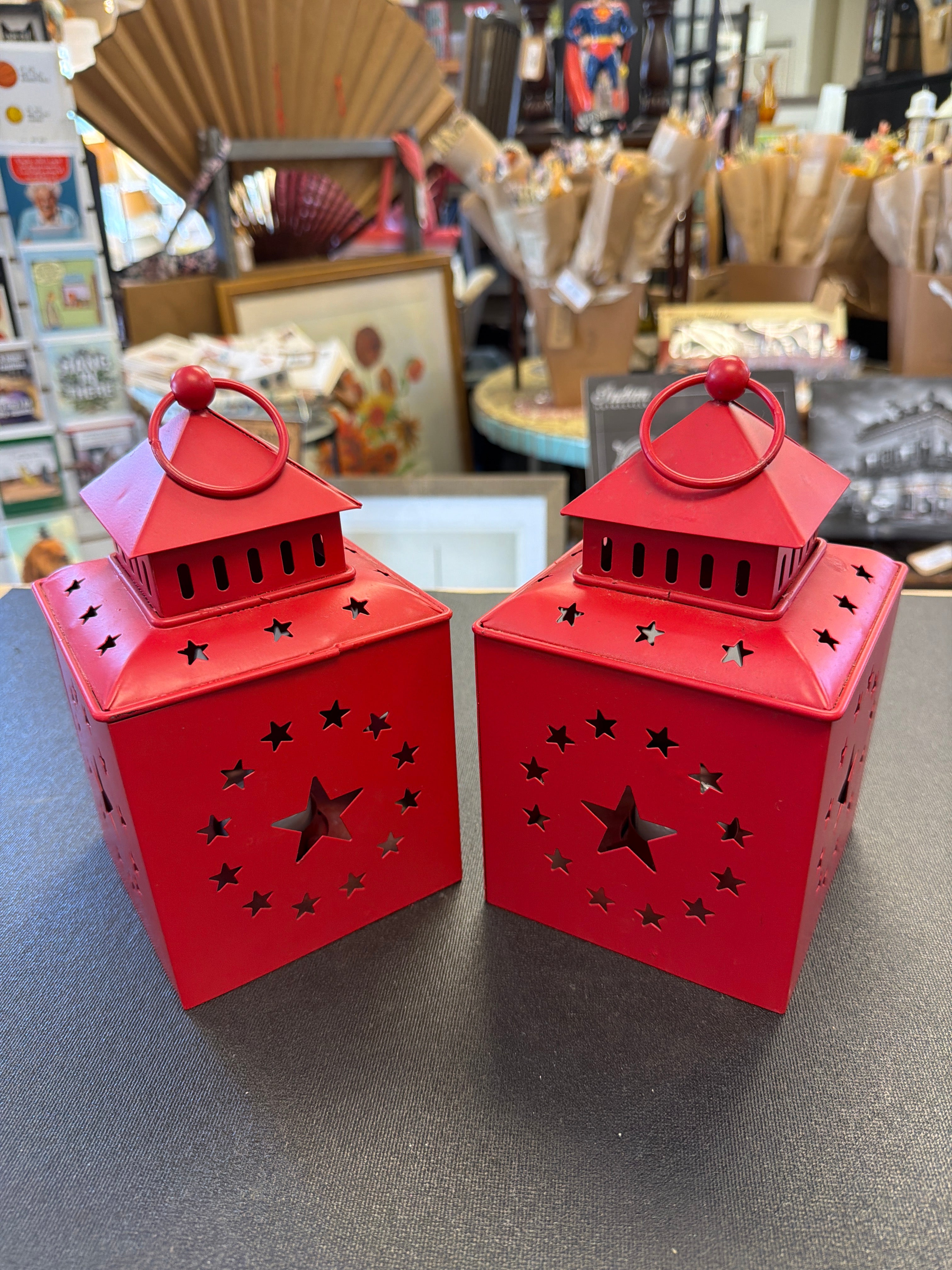 Red Lanterns (2)
