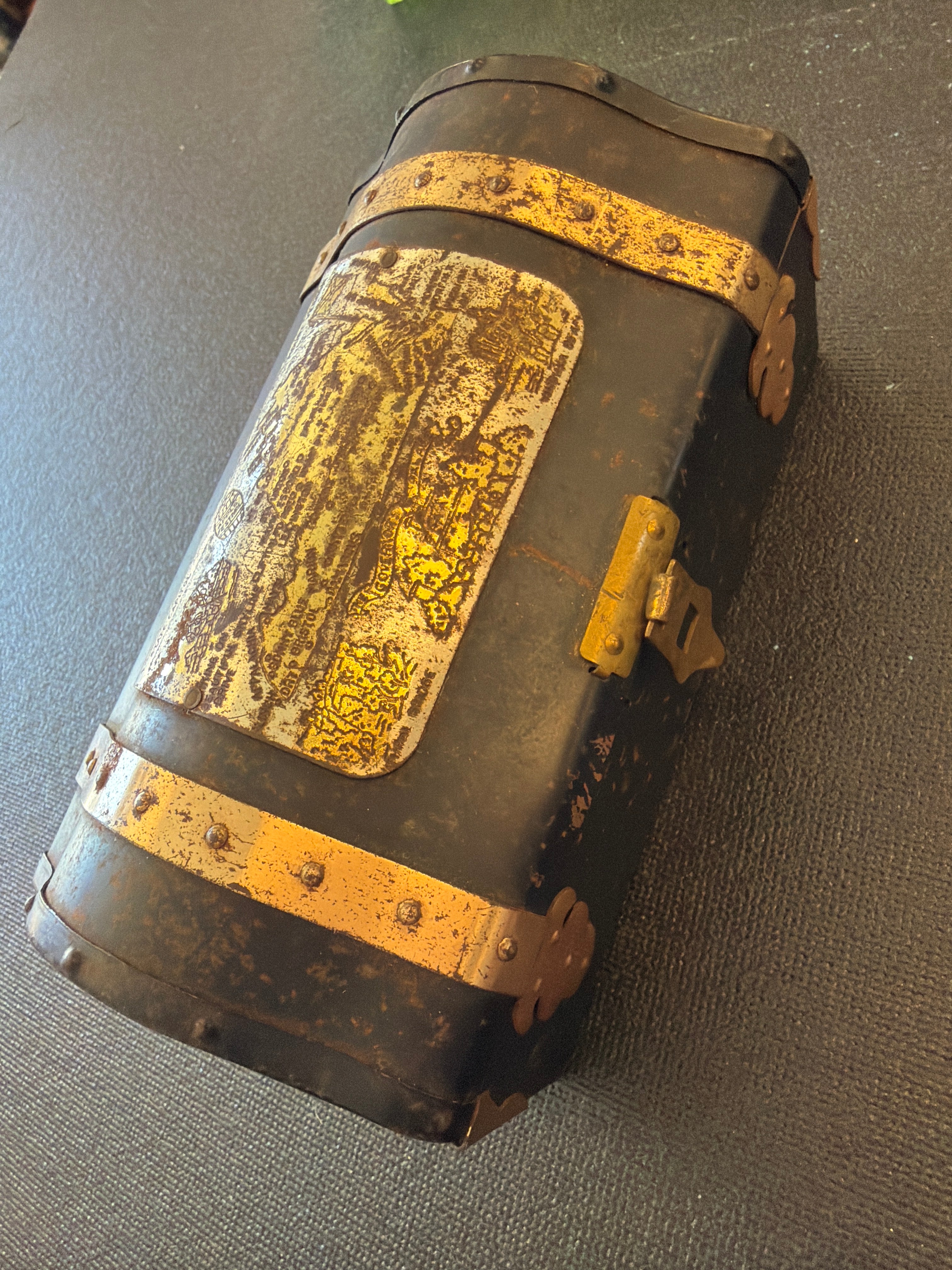 Vintage Virginia Treasure Chest