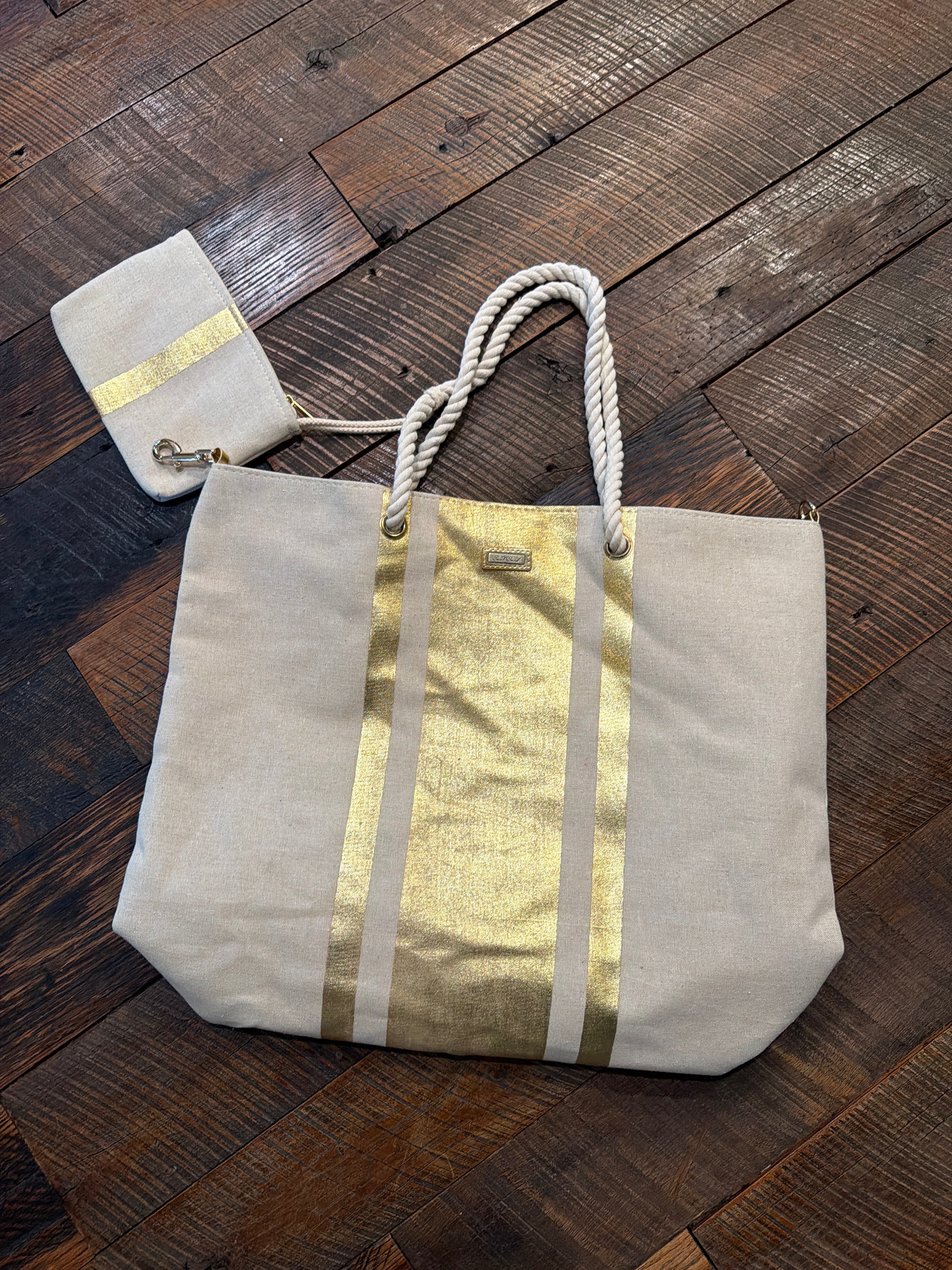 Beach bag with small pouch