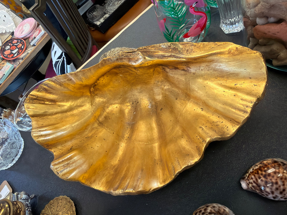 Clam Shell painted gold