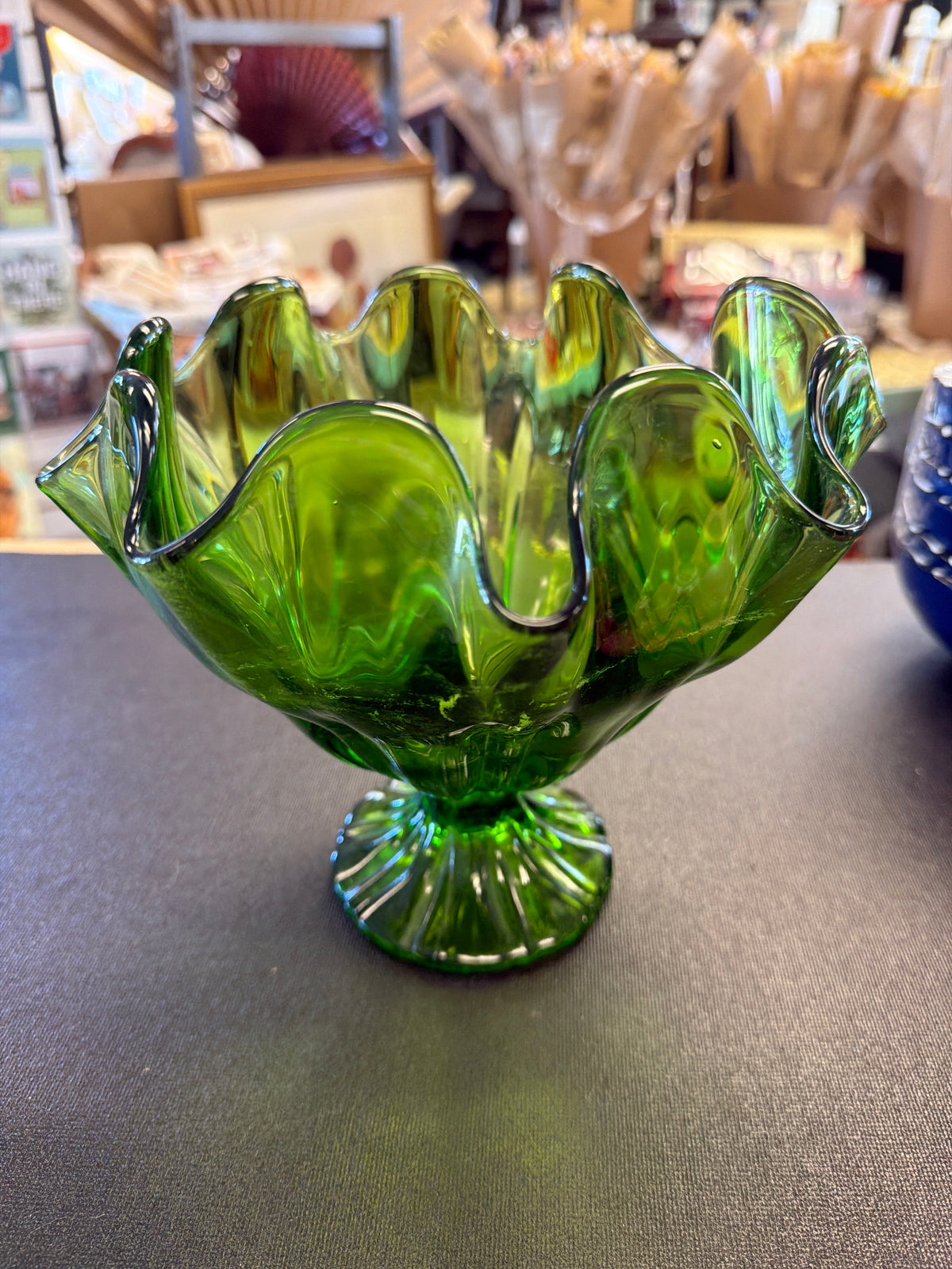 L.E. Smith Simplicity crimped footed pedestal bowl