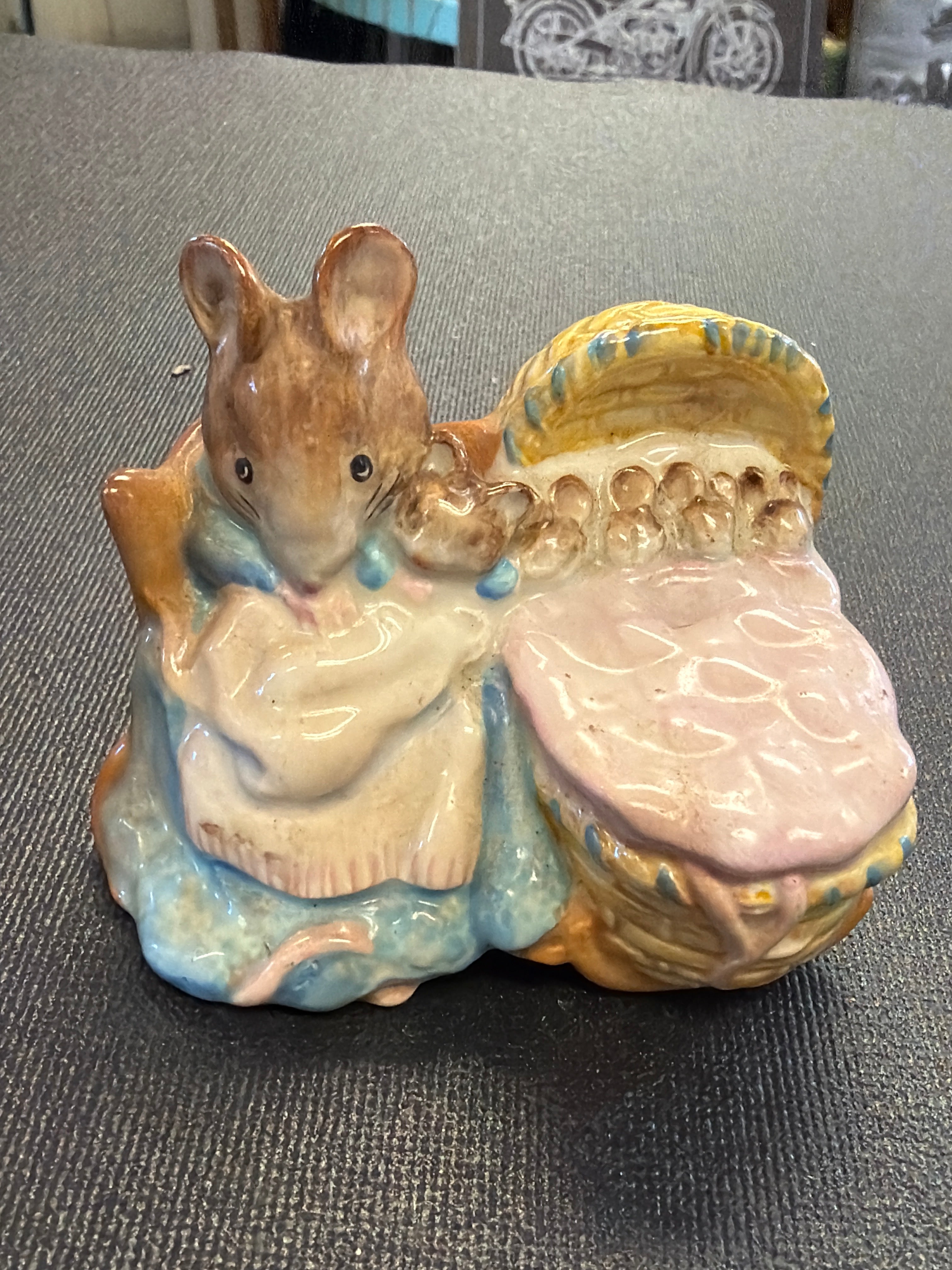 Beswick Beatrix Potter "Hunca Munca" figurine