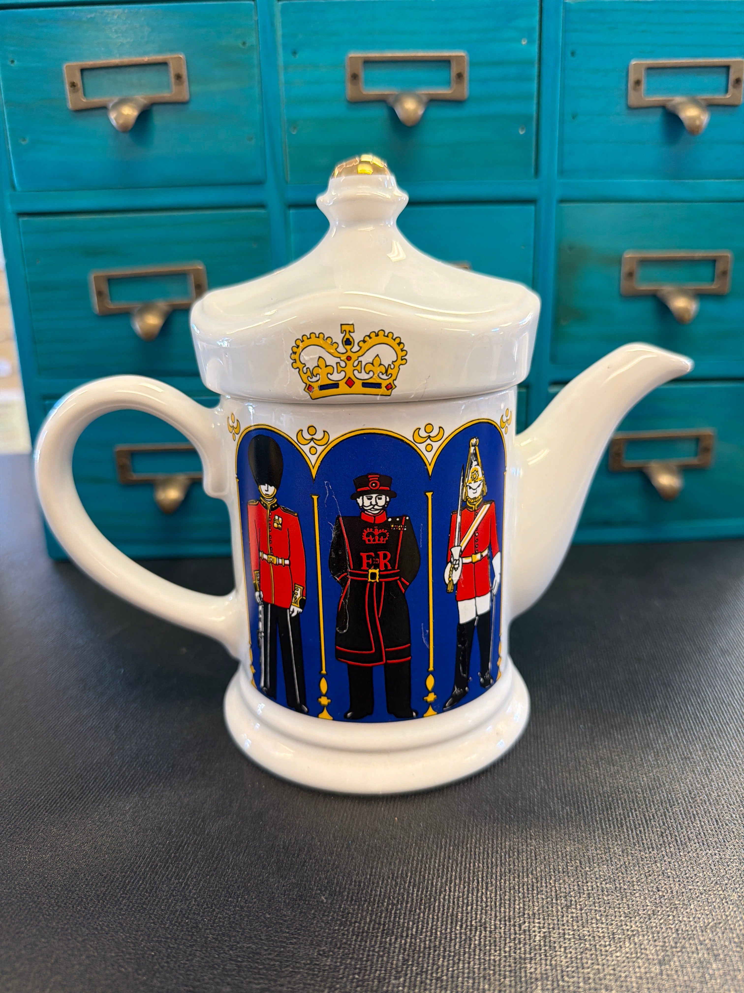 Wade "London Life" teapot