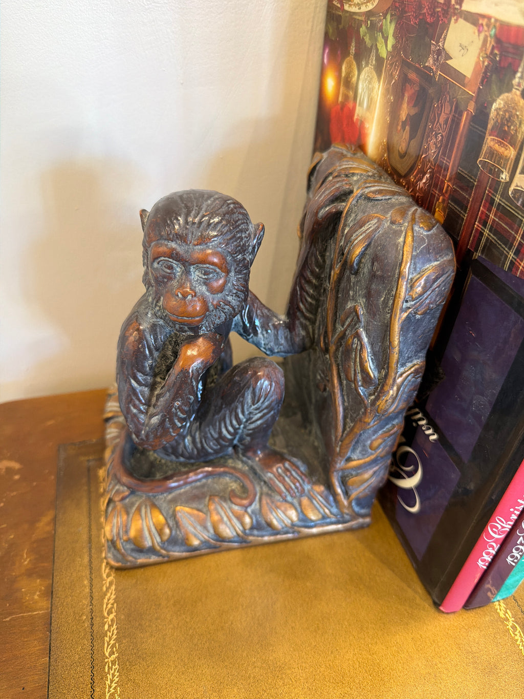 Pair monkey bookends-pair