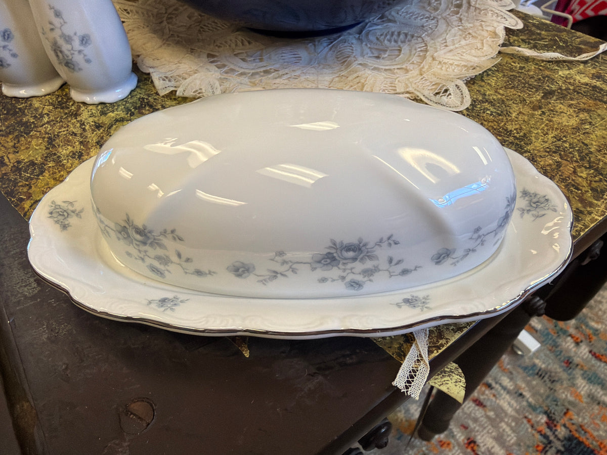 Johann Haviland "Blue Garland" butter dish