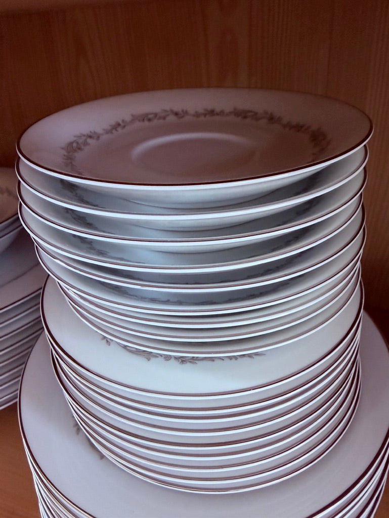 Noritake Crestmont Tea Cup Plates