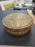 Vintage Huntley & Palmers Biscuit Tin: Floral Design Collectible