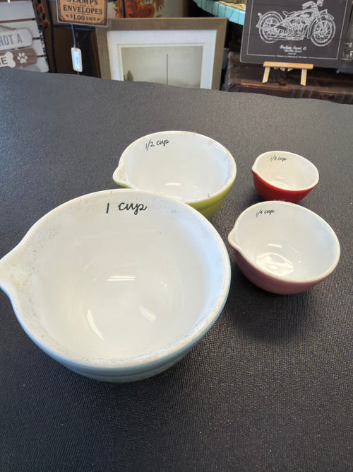 Anthropologie "Measure Up" measuring cup set