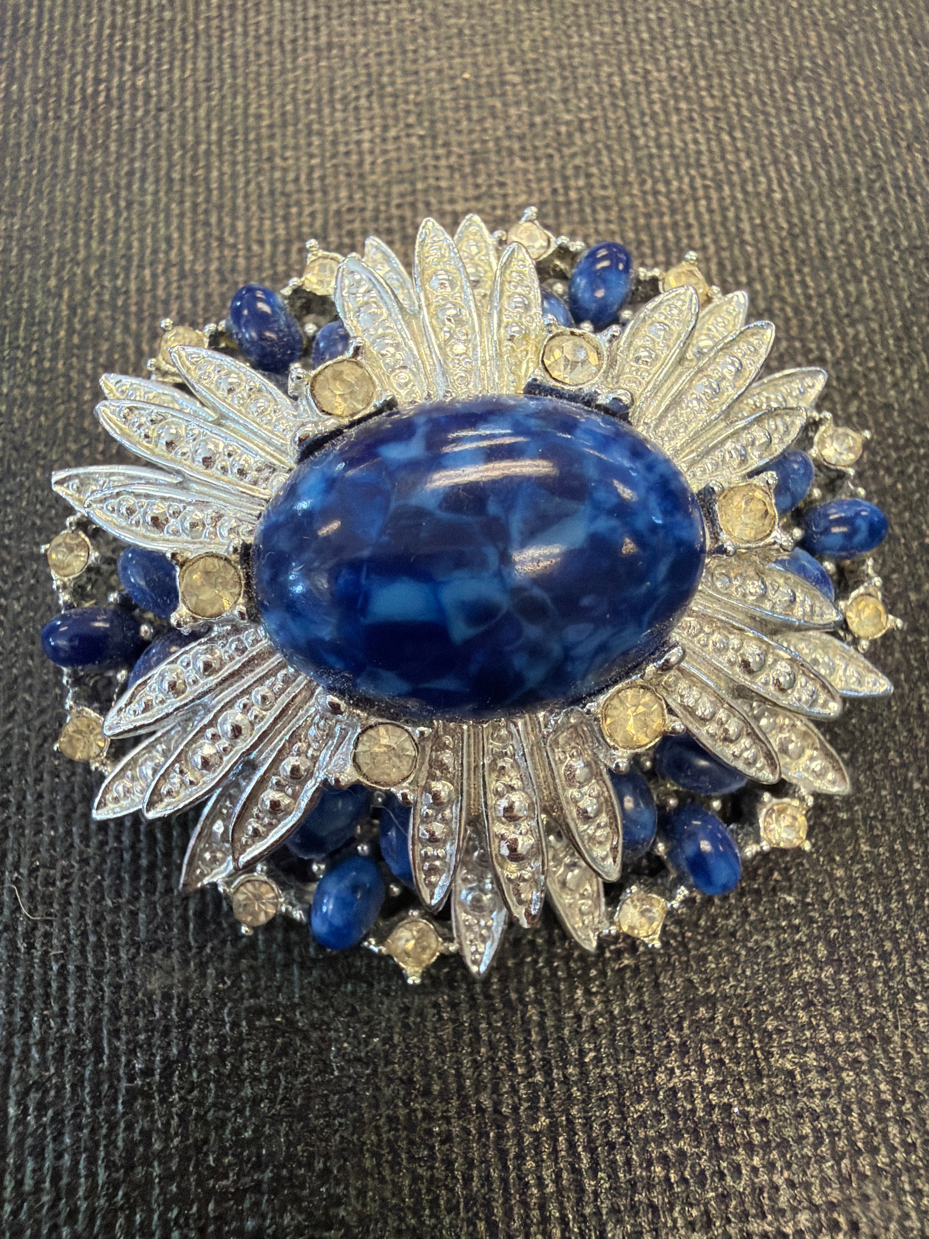 Vintage Sarah Coventry brooch