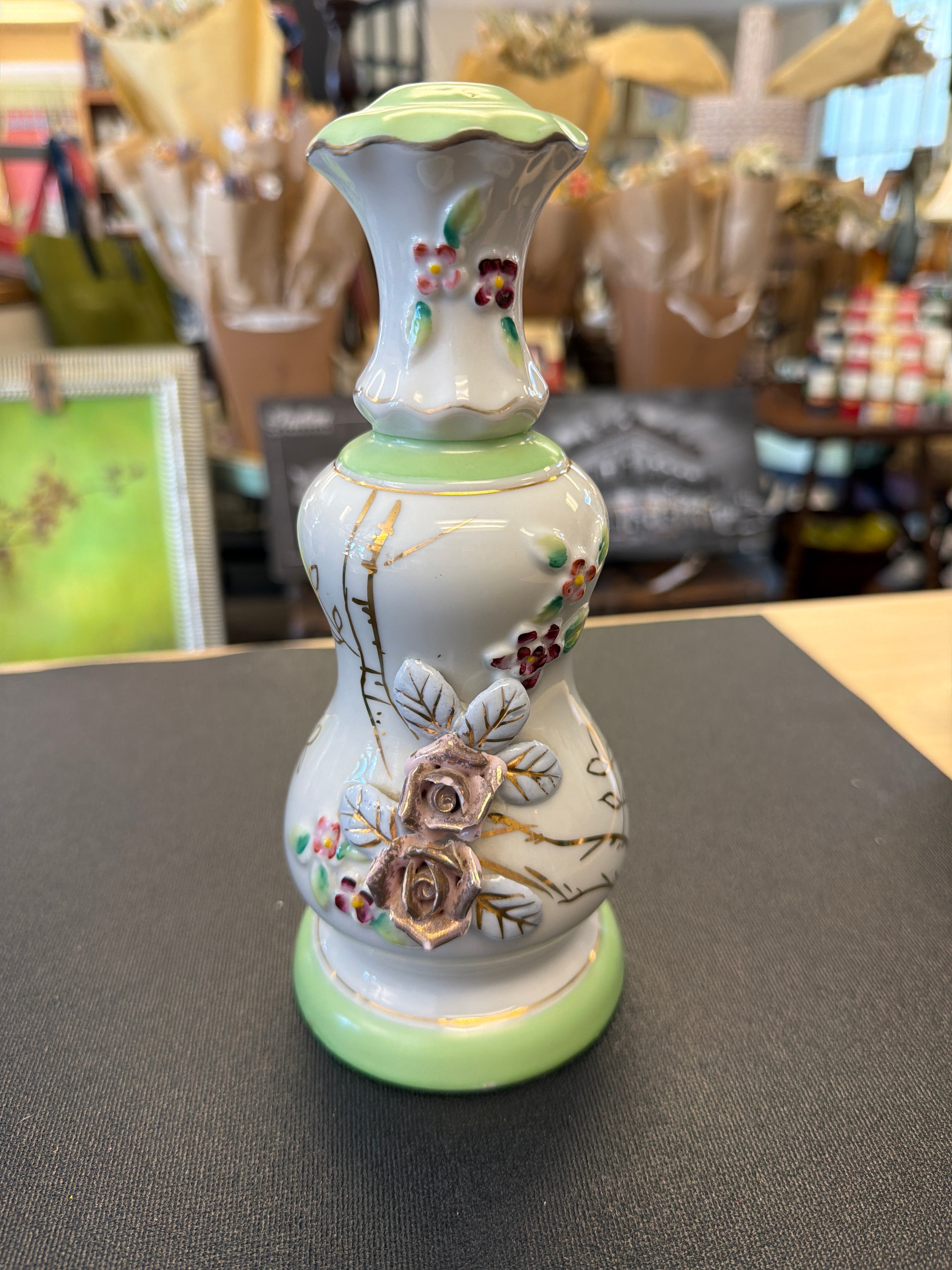 Vintage porcelain lamp by Thames.