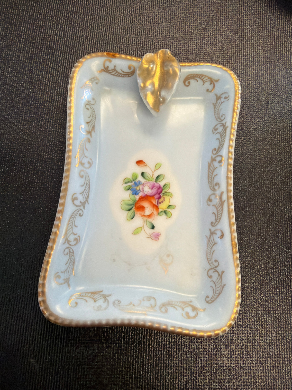 Parisienne porcelain ashtray