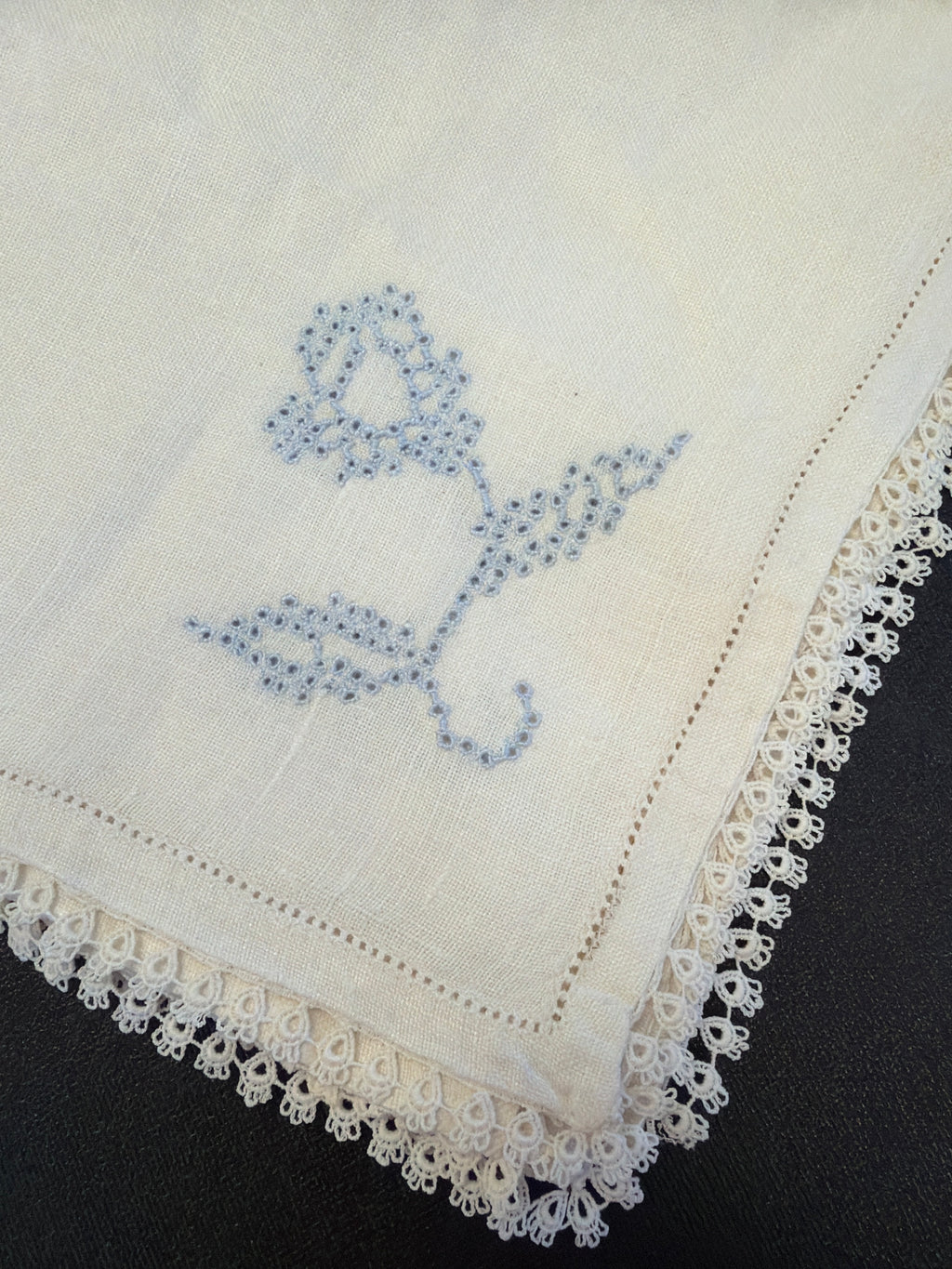 Linen Napkins with Blue cross-stitch flower (4)
