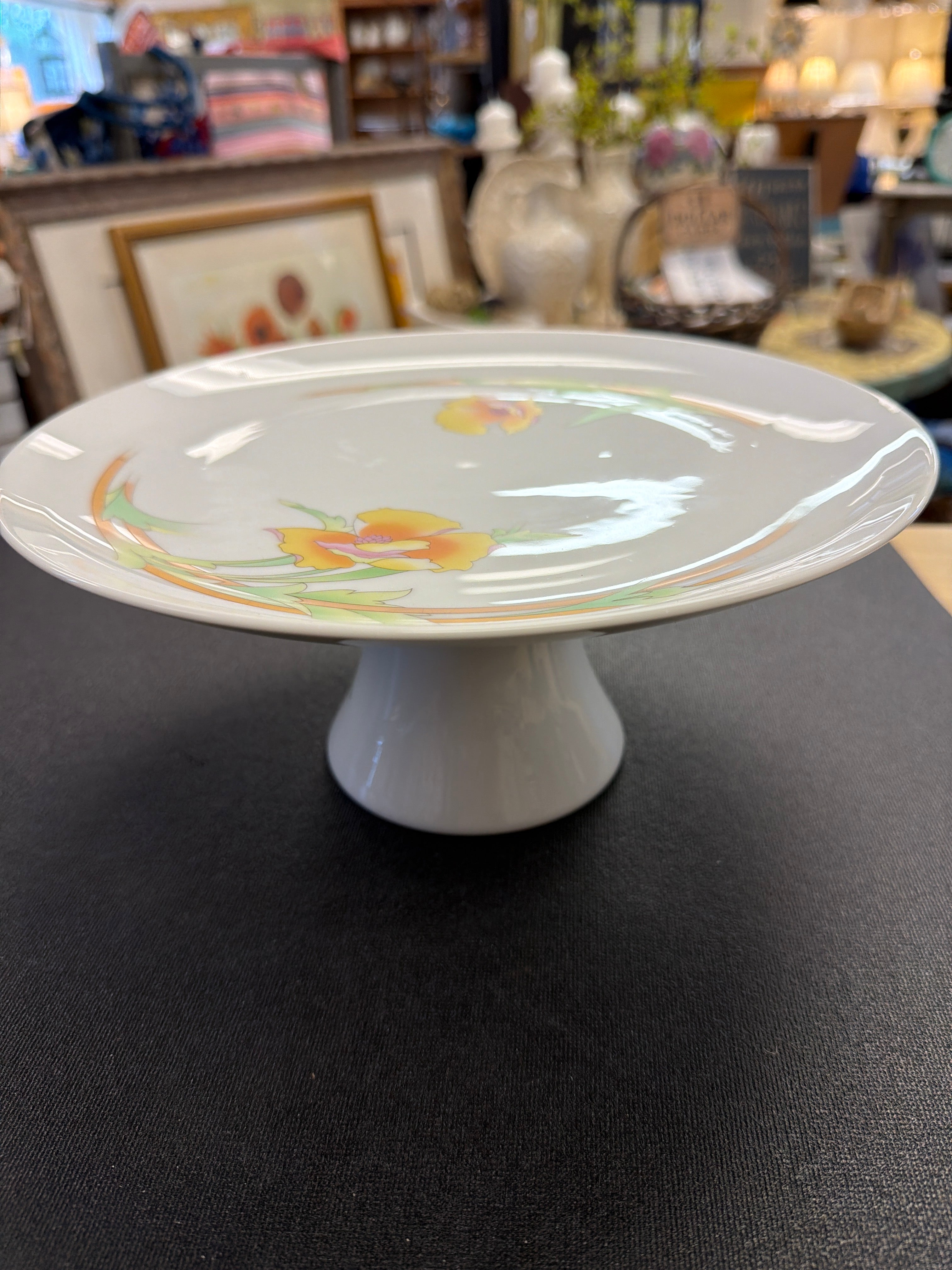 Toscany Collection pedestal cake stand