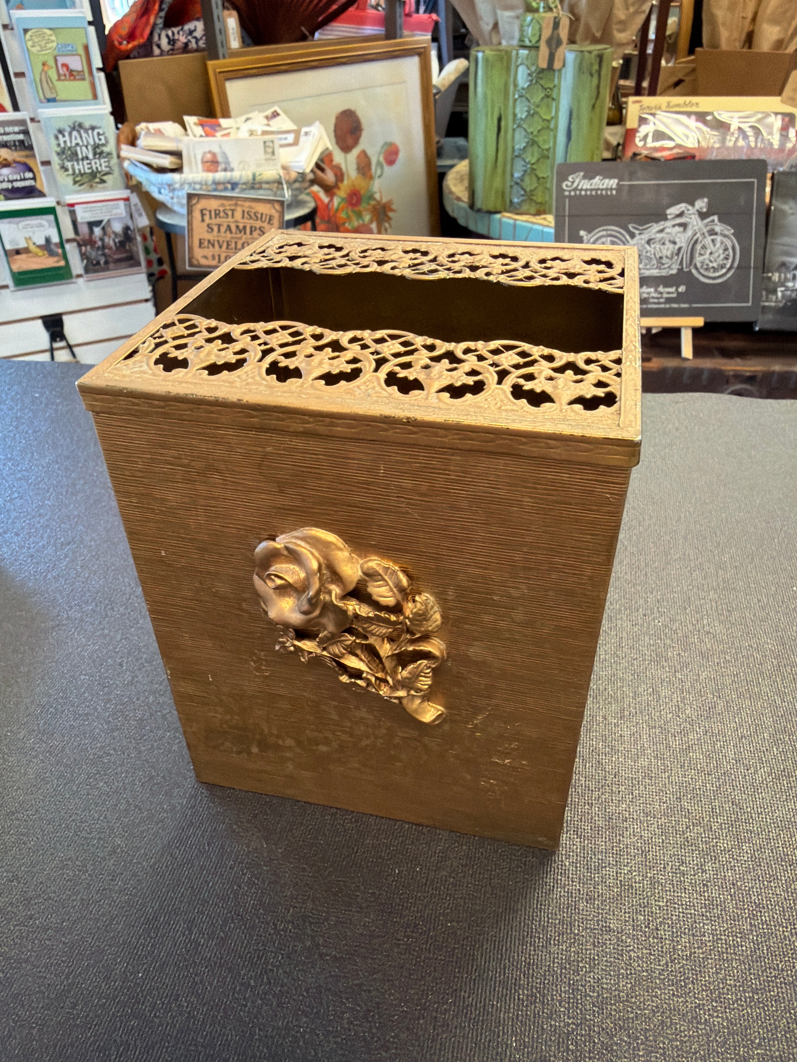 Vintage Hollywood Regency tissue box