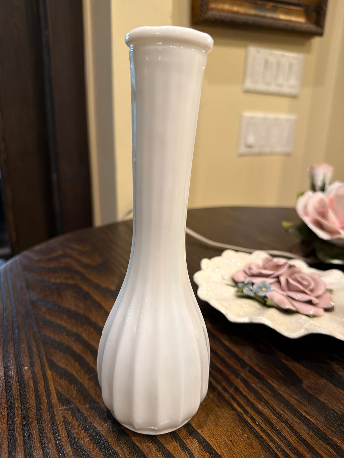 Carr Lowrey Glass Company milk glass ribbed bud vase