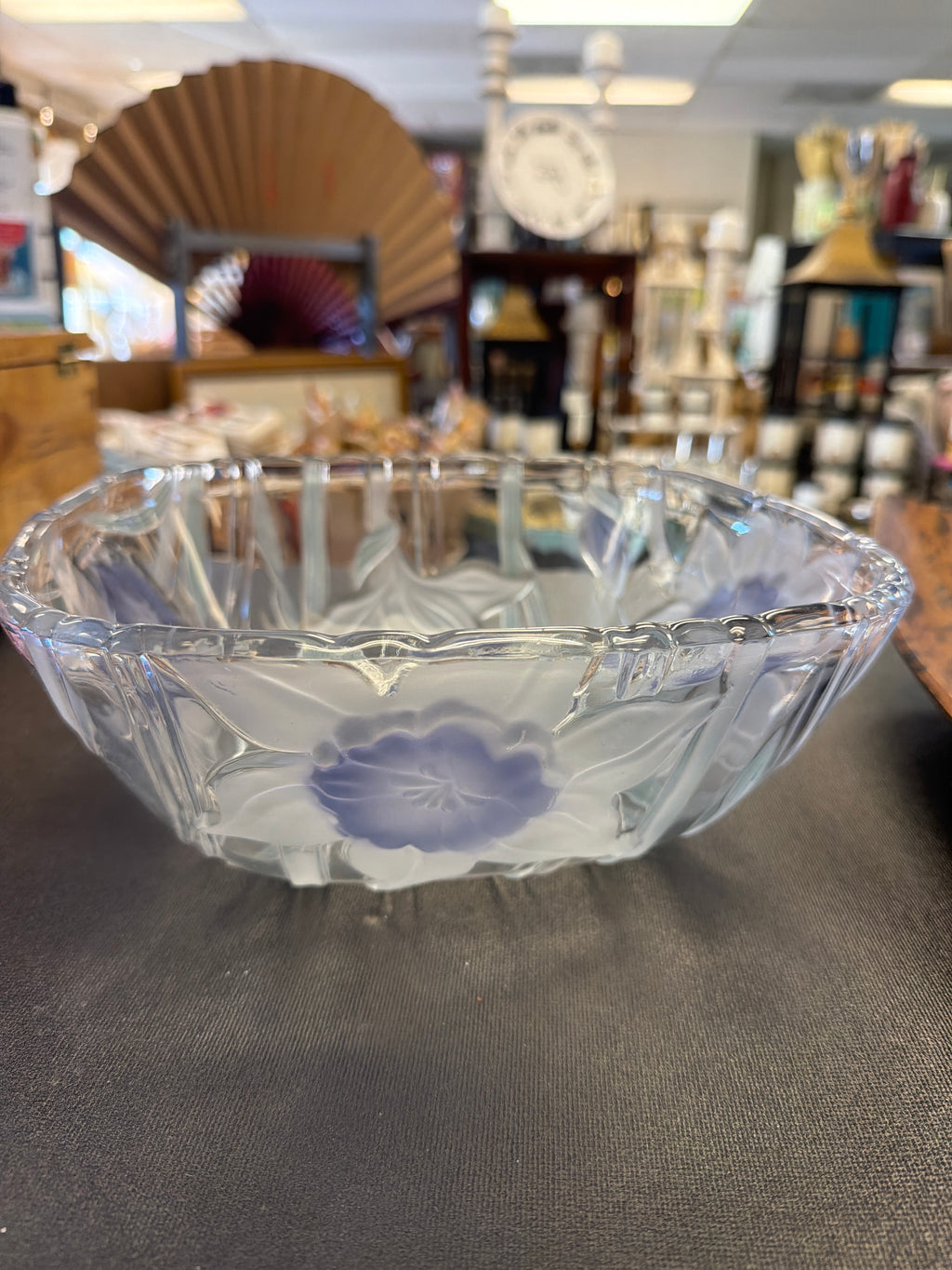 Savoir Vivre by Mikasa crystal serving bowl