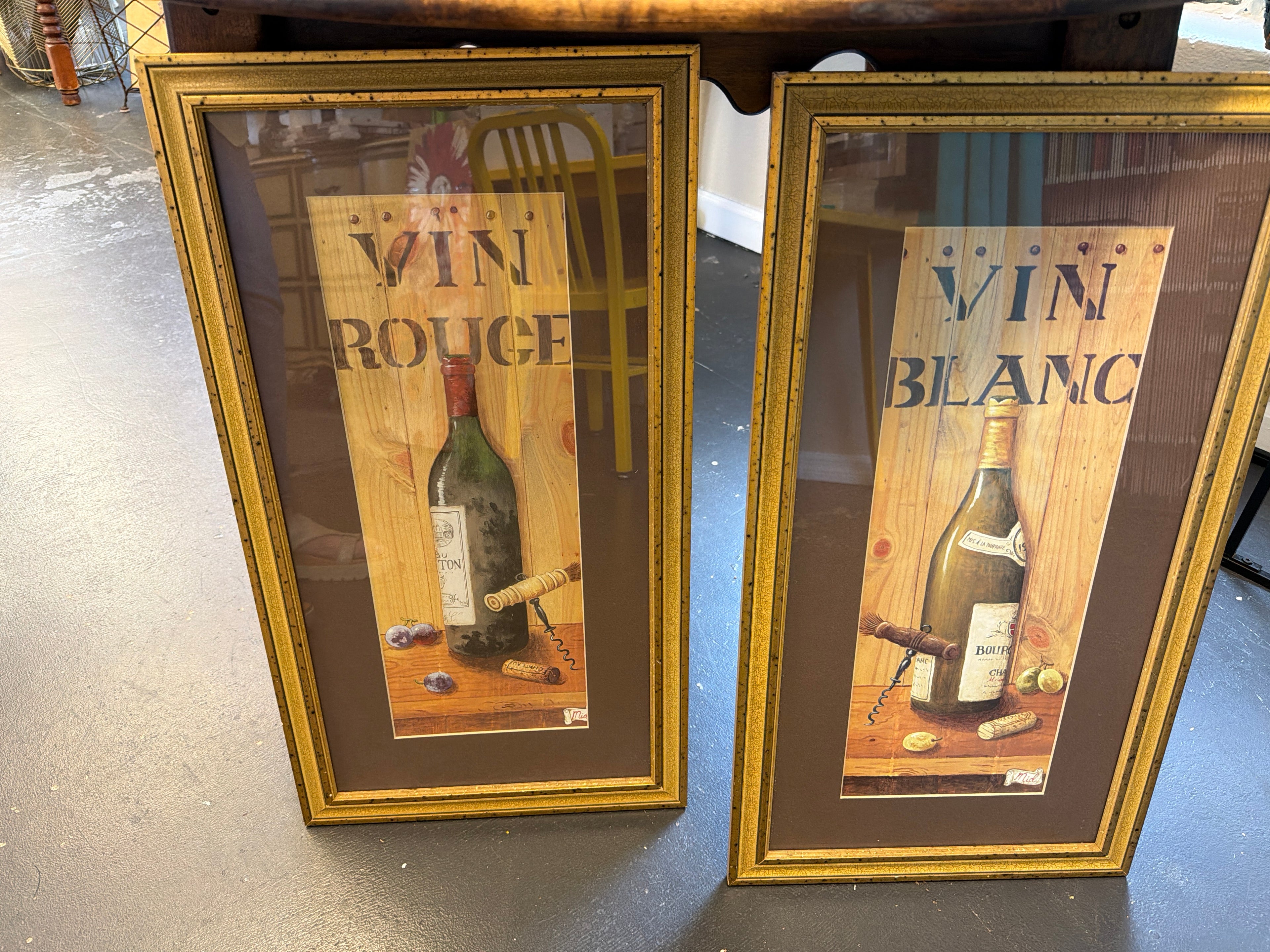 Vin Rouge and Vin Blanc pictures