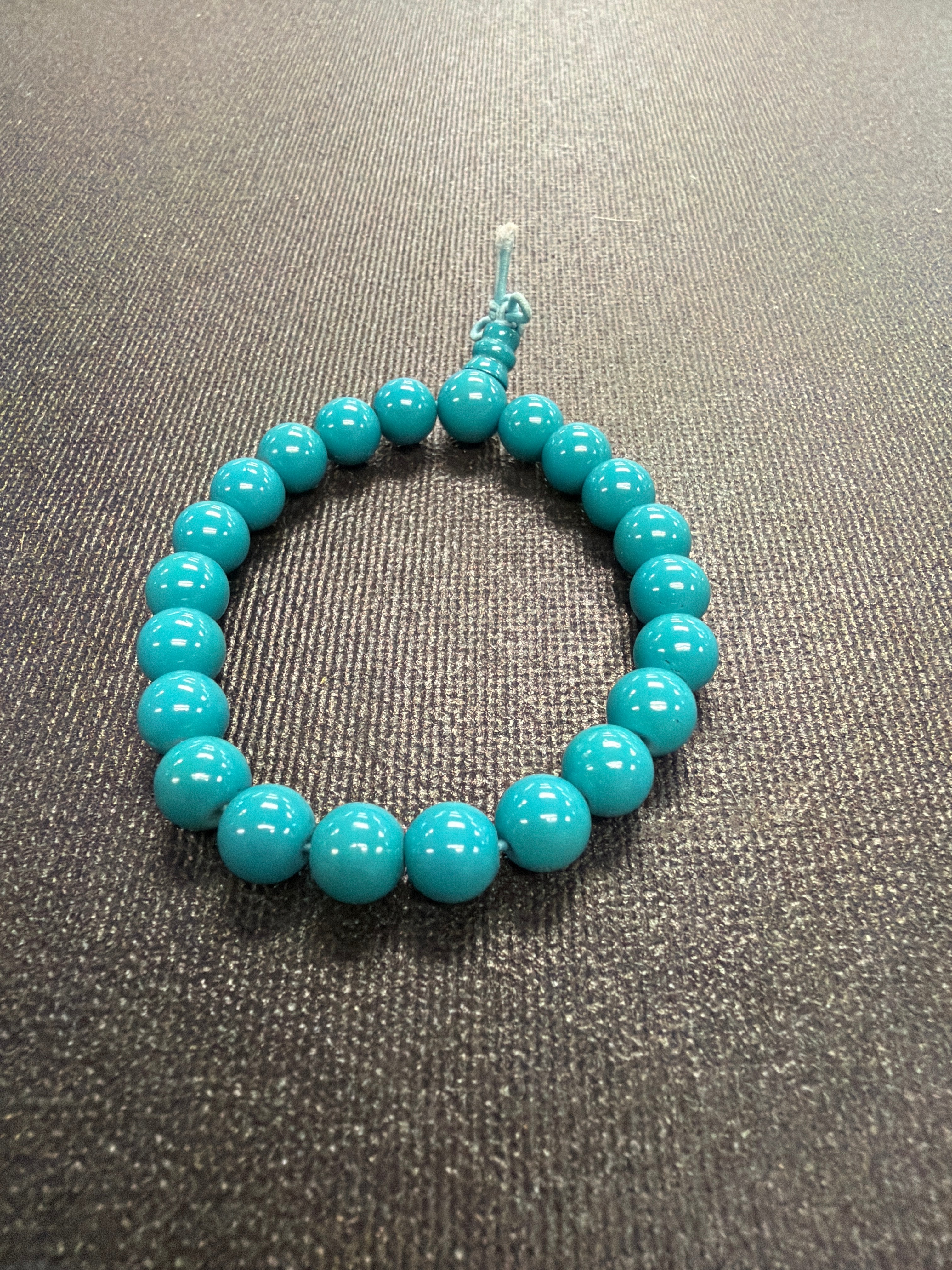 Turquoise bead bracelet