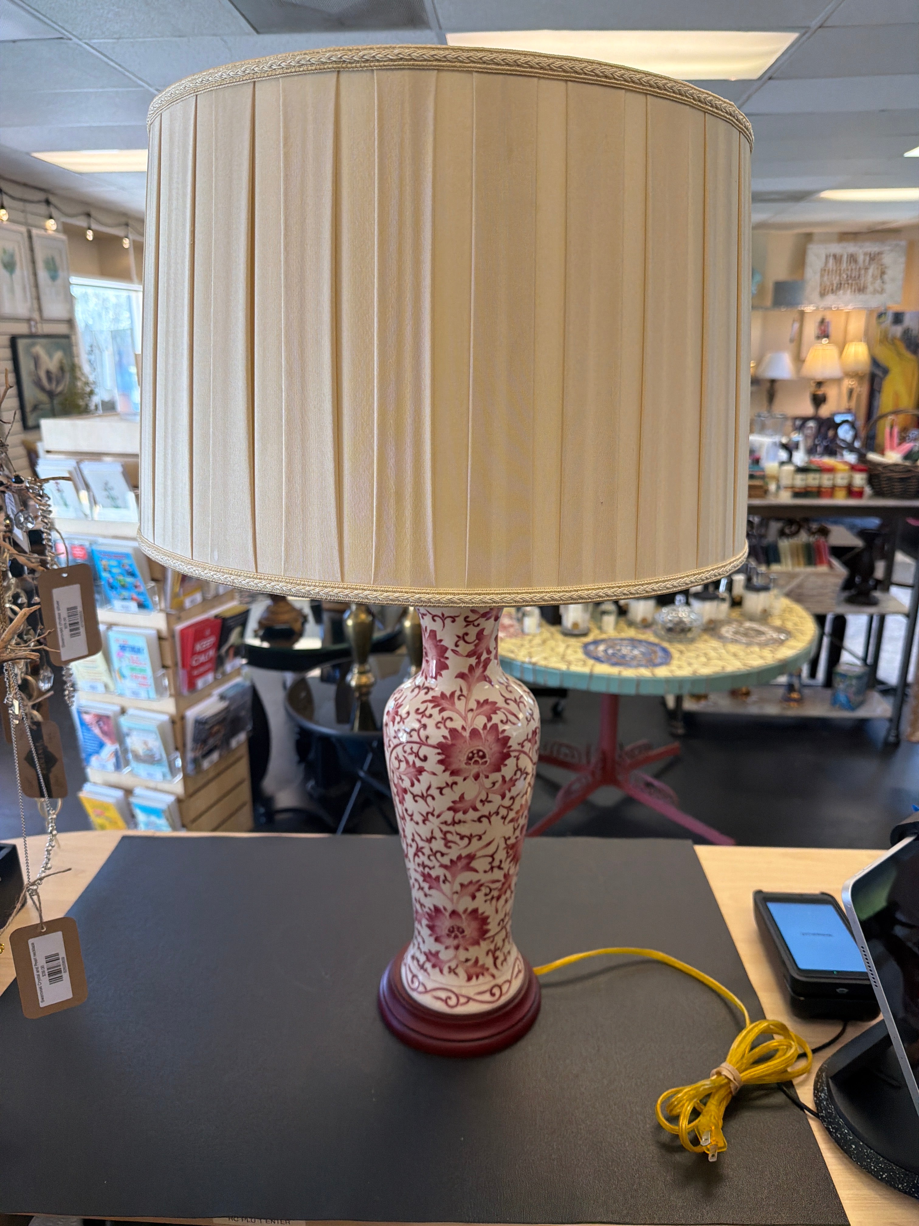 Vintage English porcelain table lamp
