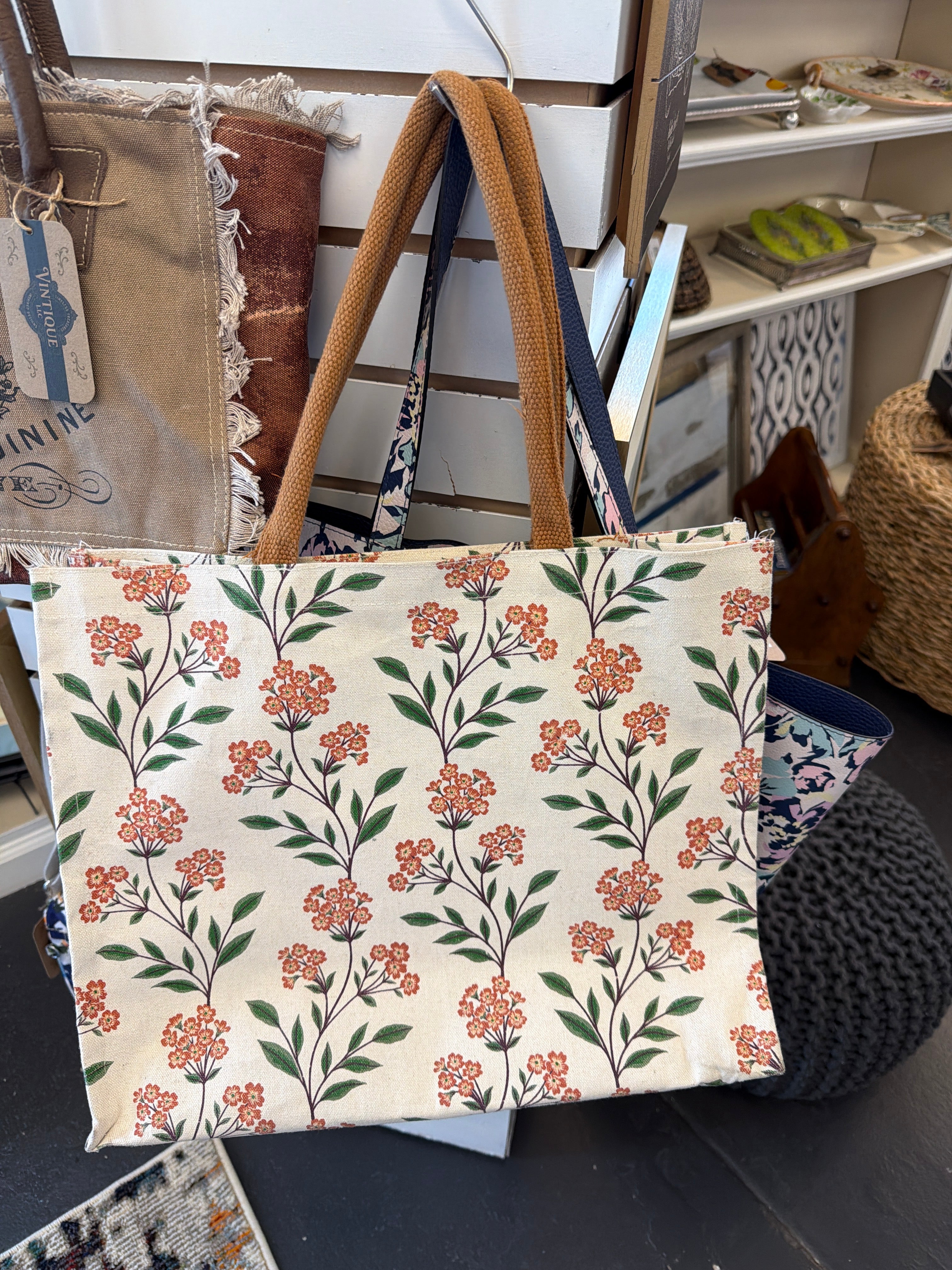 Tote bag