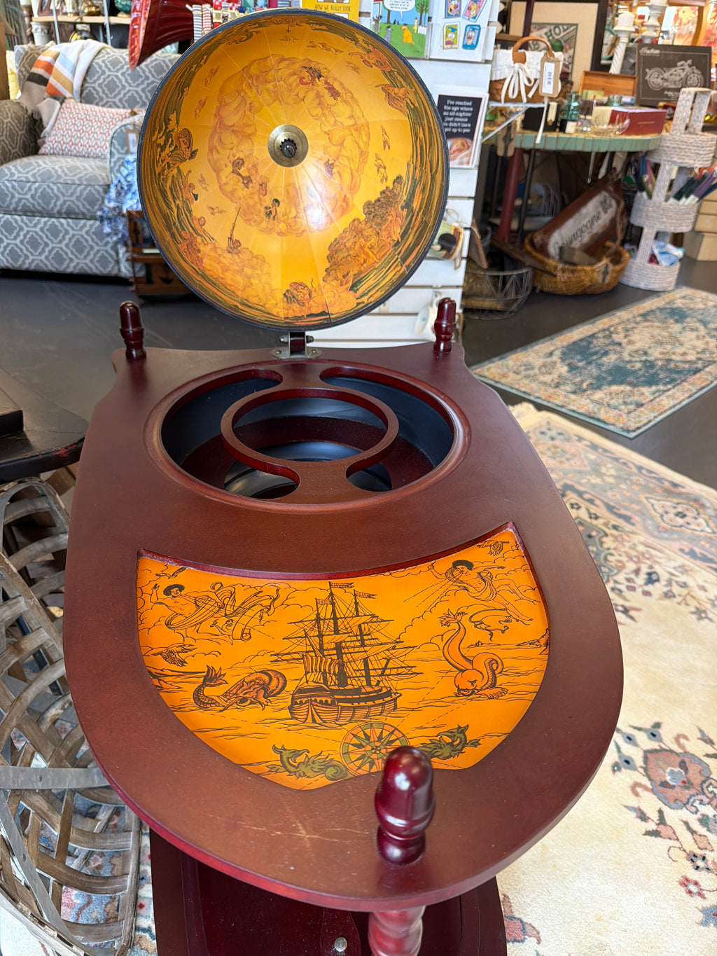 Vintage Design Toscano globe bar