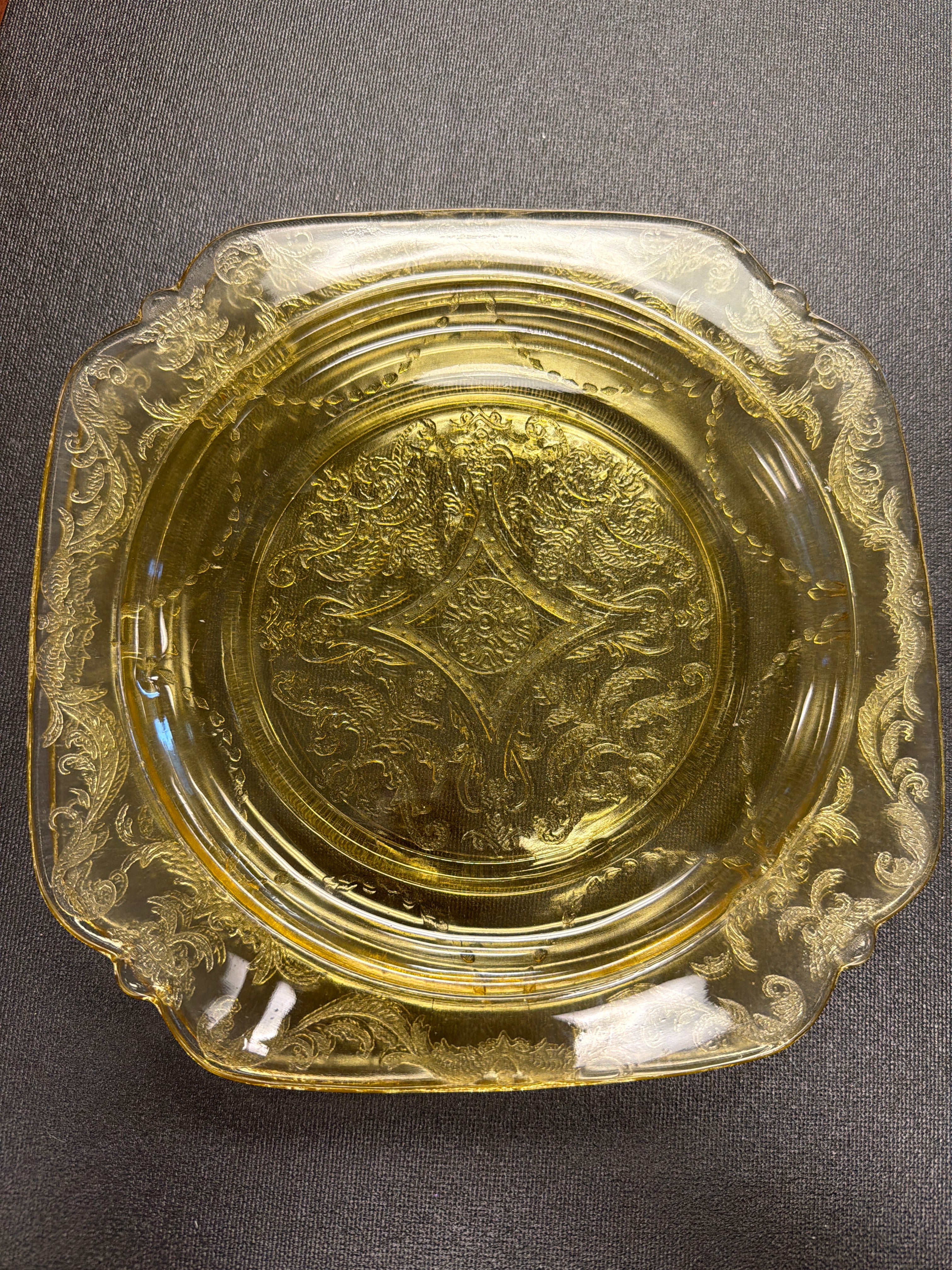 Federal Glass Co. luncheon plate in the Madrid Pattern