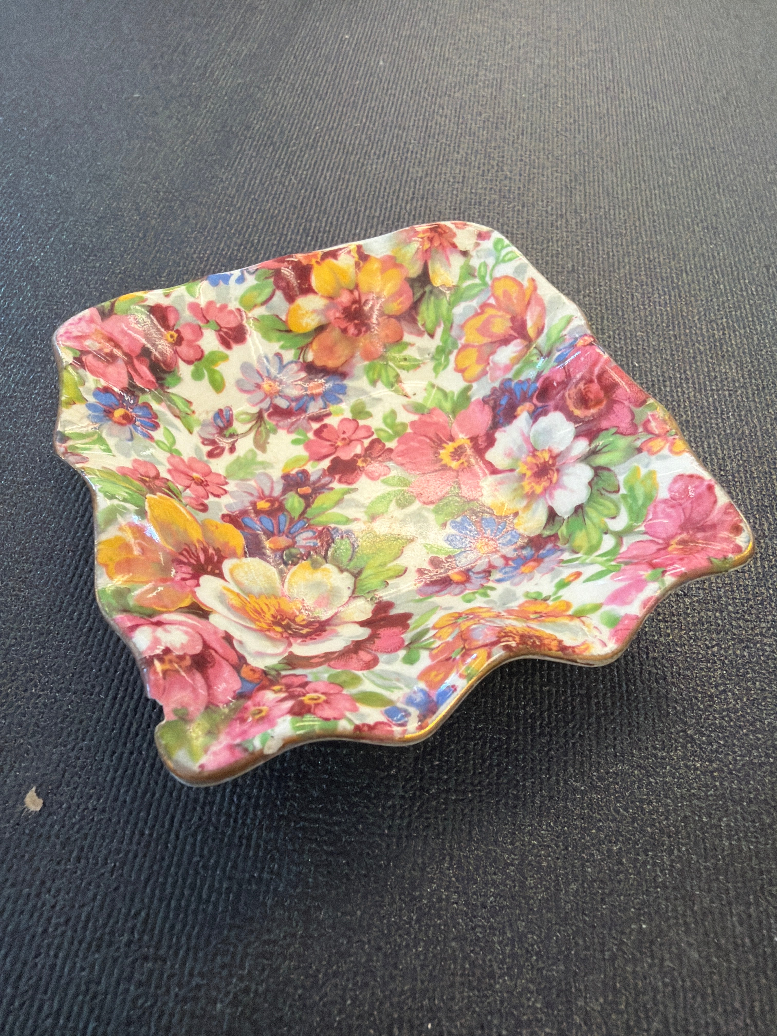 James Kent Ltd "Du Barry" chintz ware dishes (2)