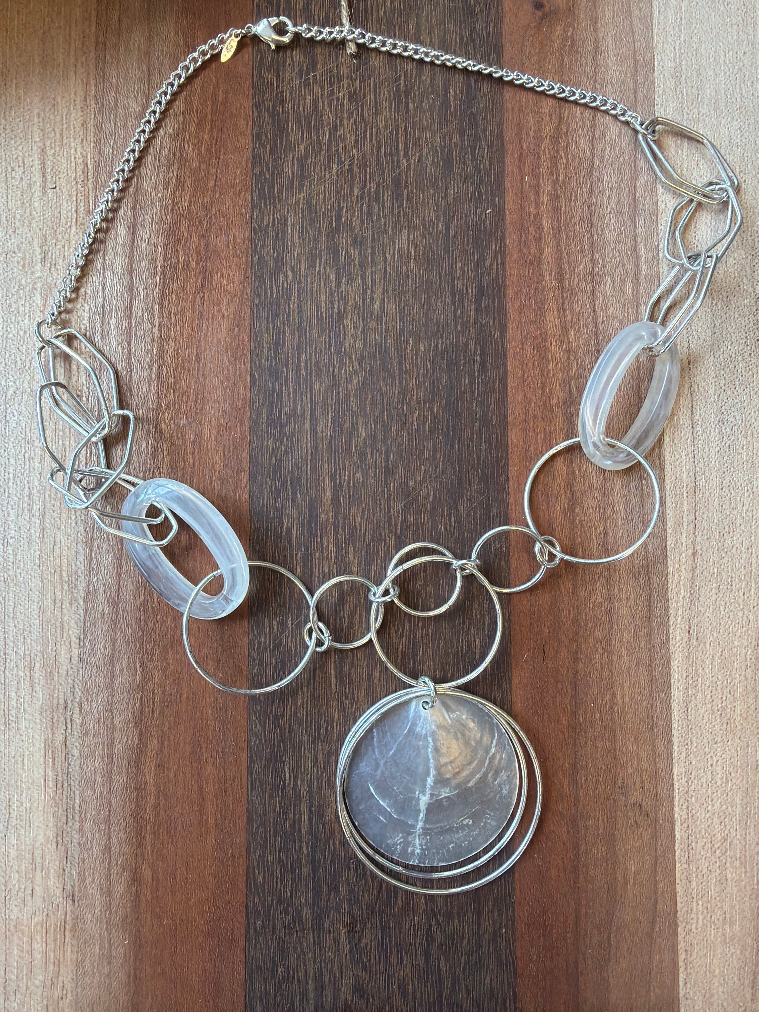 Silver hammered circles necklace