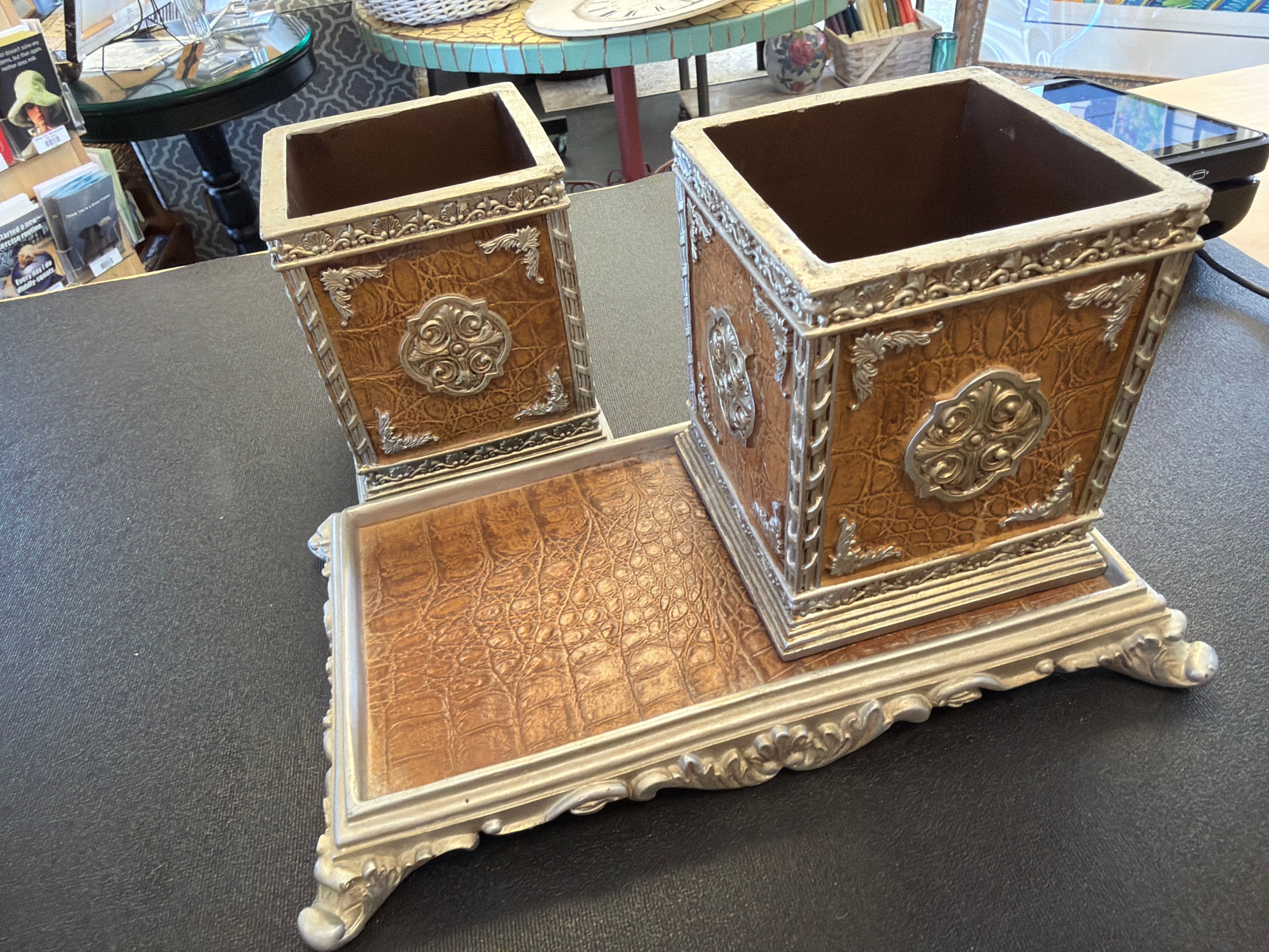 Desk organizer set