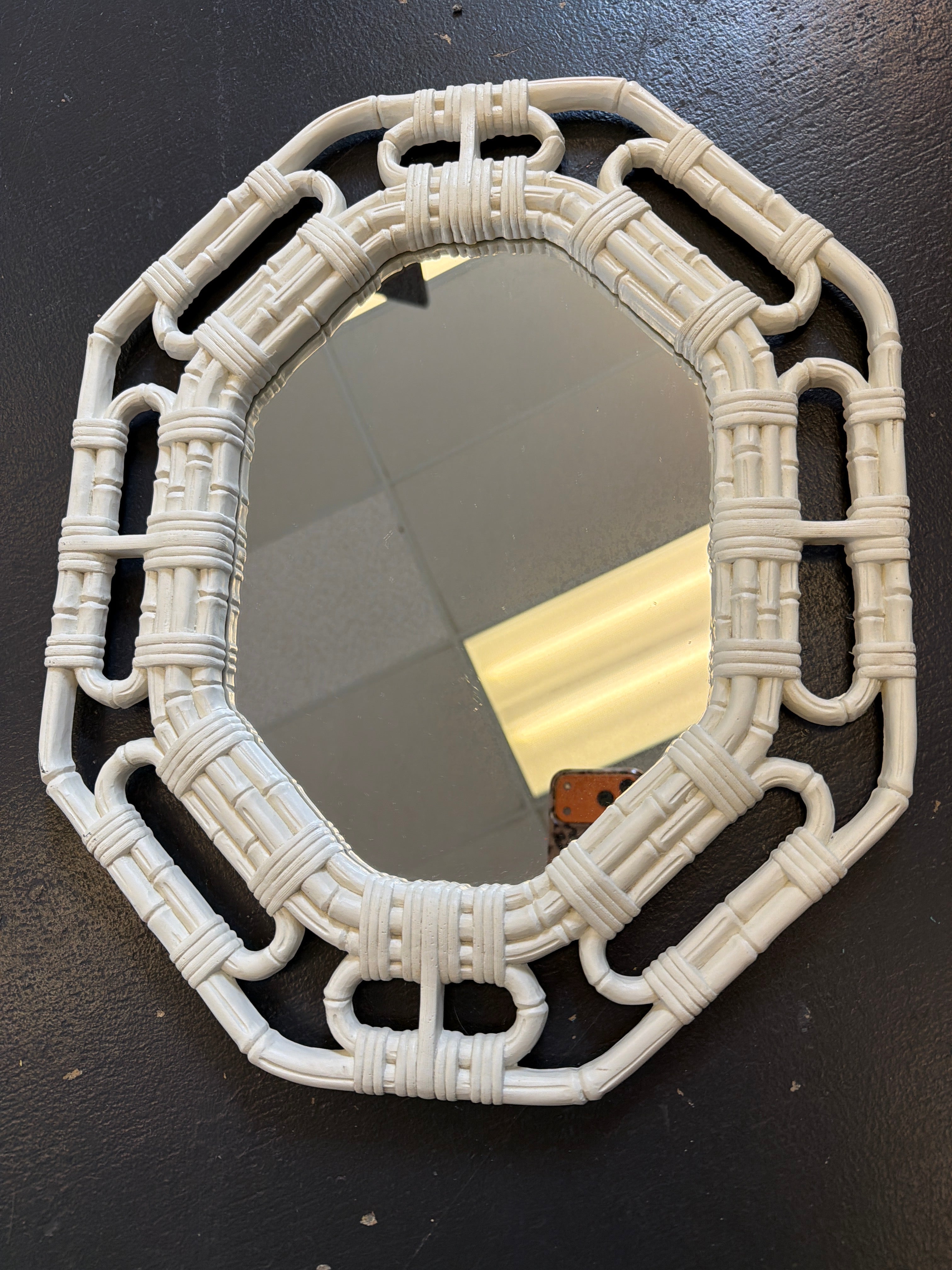 White mirror