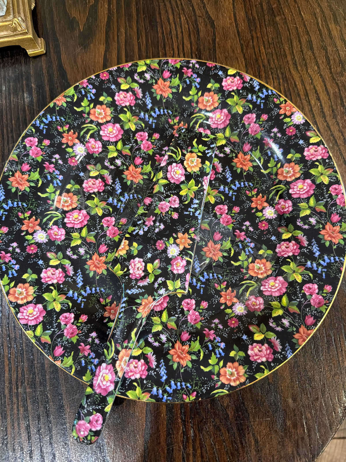 Chintz cake plate and server set