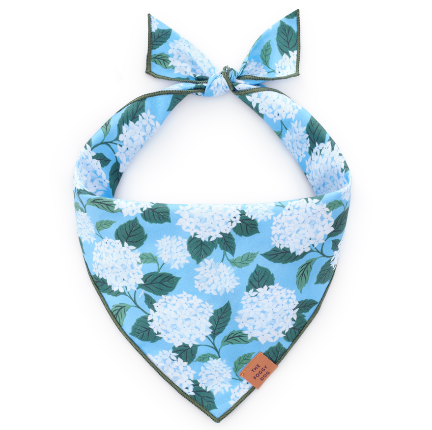 Hydrangea Dog Bandana: M - up to 18”
