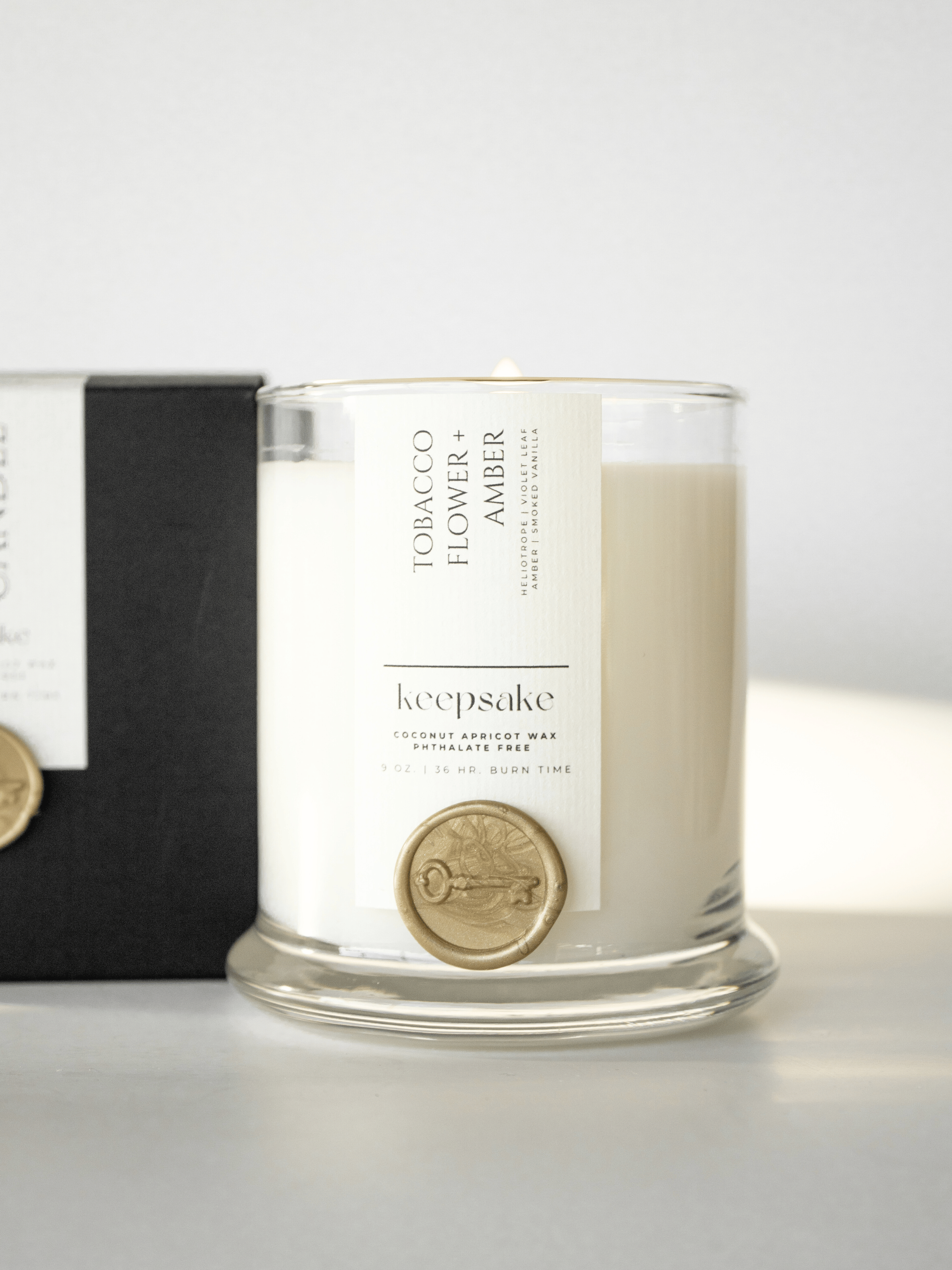 9 oz. Luxury Candle - Tobacco Flower + Amber